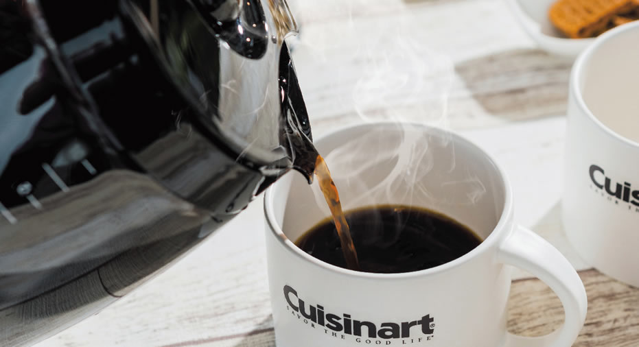 お休み前に、コーヒー抽出時間を予約セットしておけば、朝、準備せずともおいしいコーヒーをお楽しみいただけます！